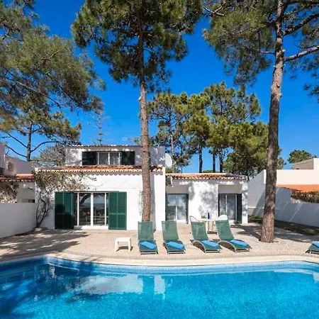 Sleeps 6 Pool Air Con T607853 Villa Vale do Lobo