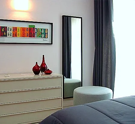 Villa Sleeps 6 Pool Air Con T607853