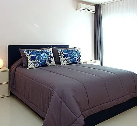 Sleeps 6 Pool Air Con T607853